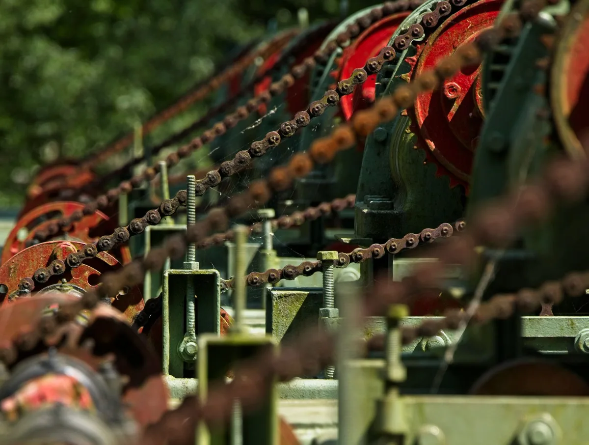 sprocket conveyor - Panduan Lengkap Sprocket Conveyor: Fungsi, Jenis, dan Pemilihan