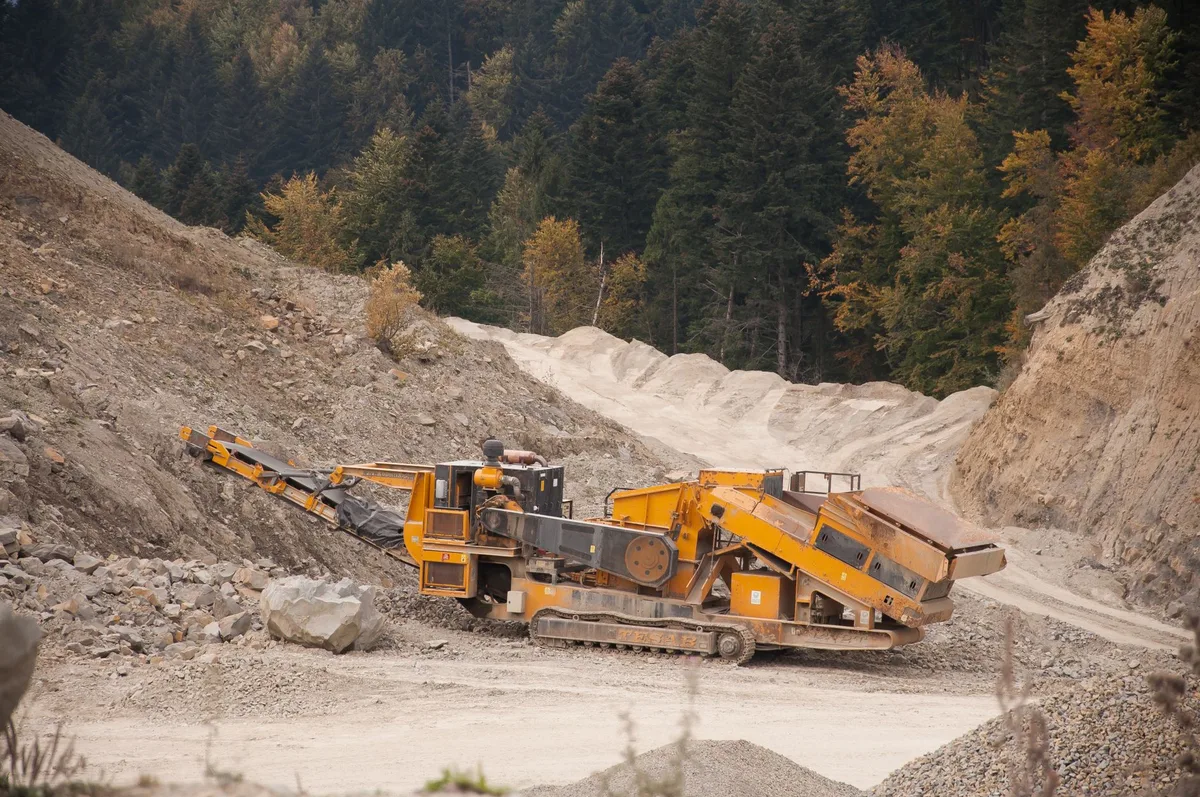 crusher chamber buildup penyebab produktivitas turun rock crusher machine